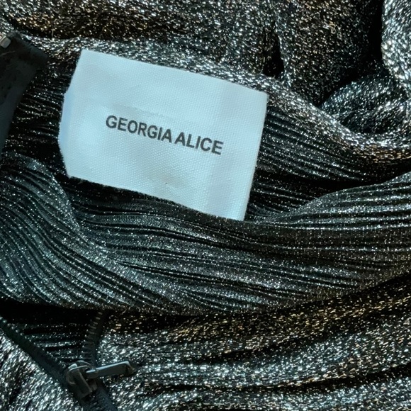 Georgia Alice Metallic off the shoulder Top NWOT - Picture 5 of 11